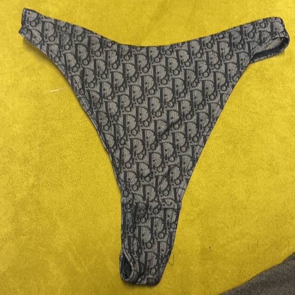 Rare Vintage Dior Bikini worn by Bella Hadid - Picture 3 of 5